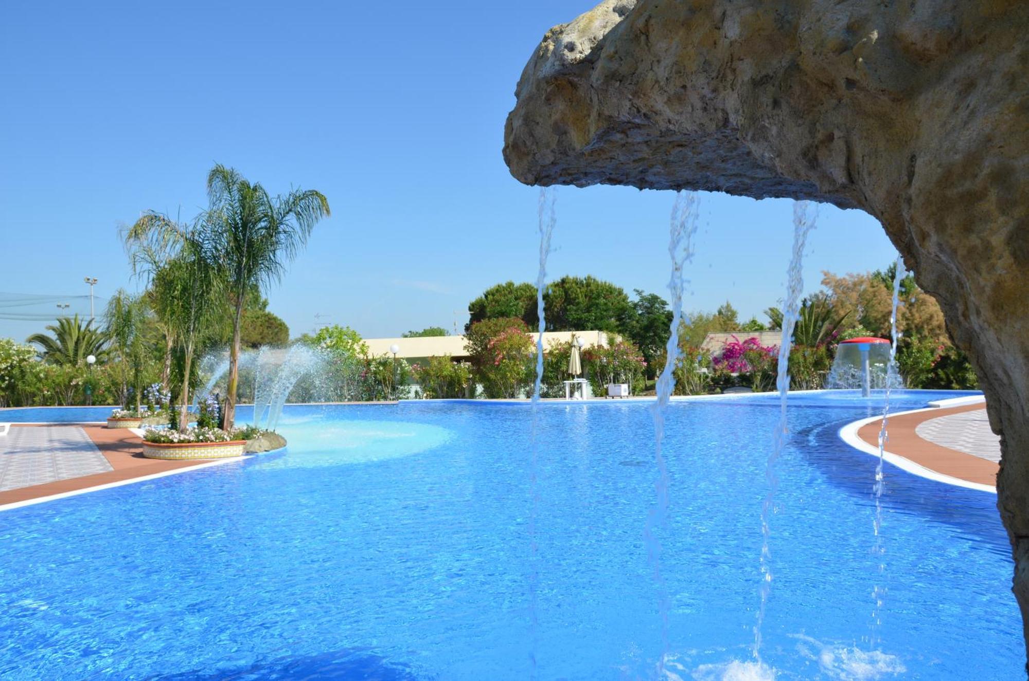 Alessidamo Club Metaponto Hotel Ngoại thất bức ảnh