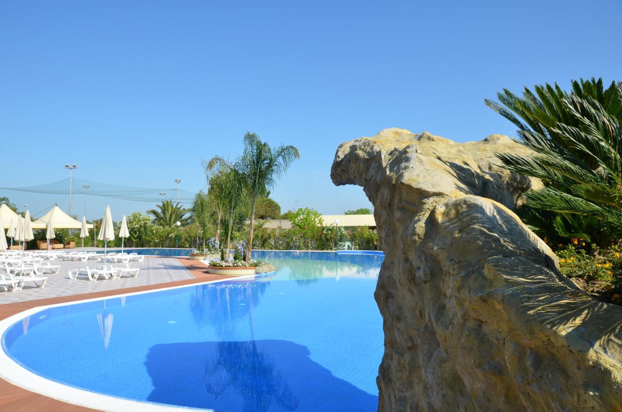 Alessidamo Club Metaponto Hotel Ngoại thất bức ảnh